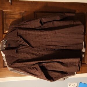 2 Van Heusen long sleeve dress shirts